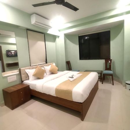 Everest Stays Rooms And Dormitory Mumbai Ngoại thất bức ảnh