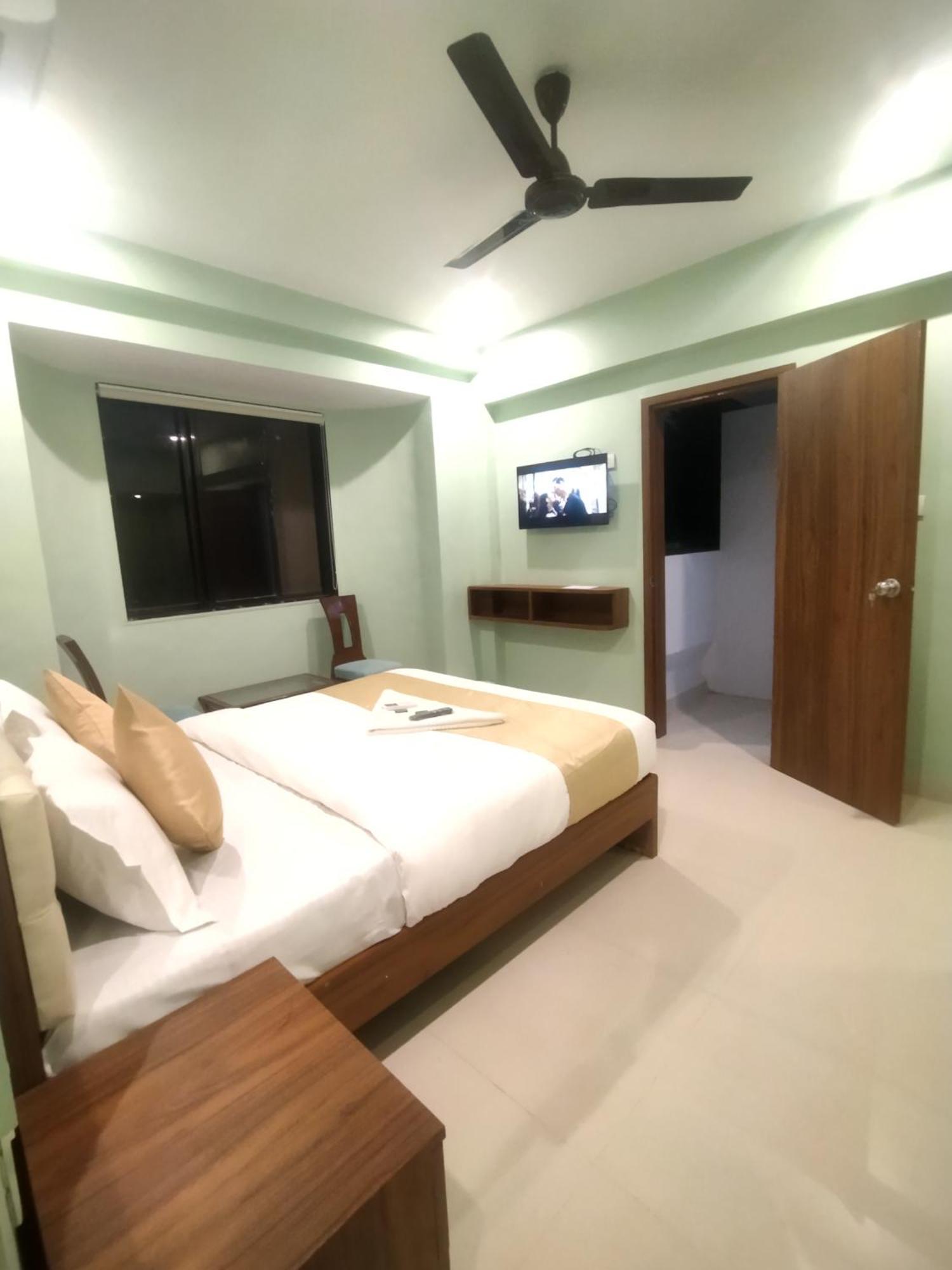 Everest Stays Rooms And Dormitory Mumbai Ngoại thất bức ảnh