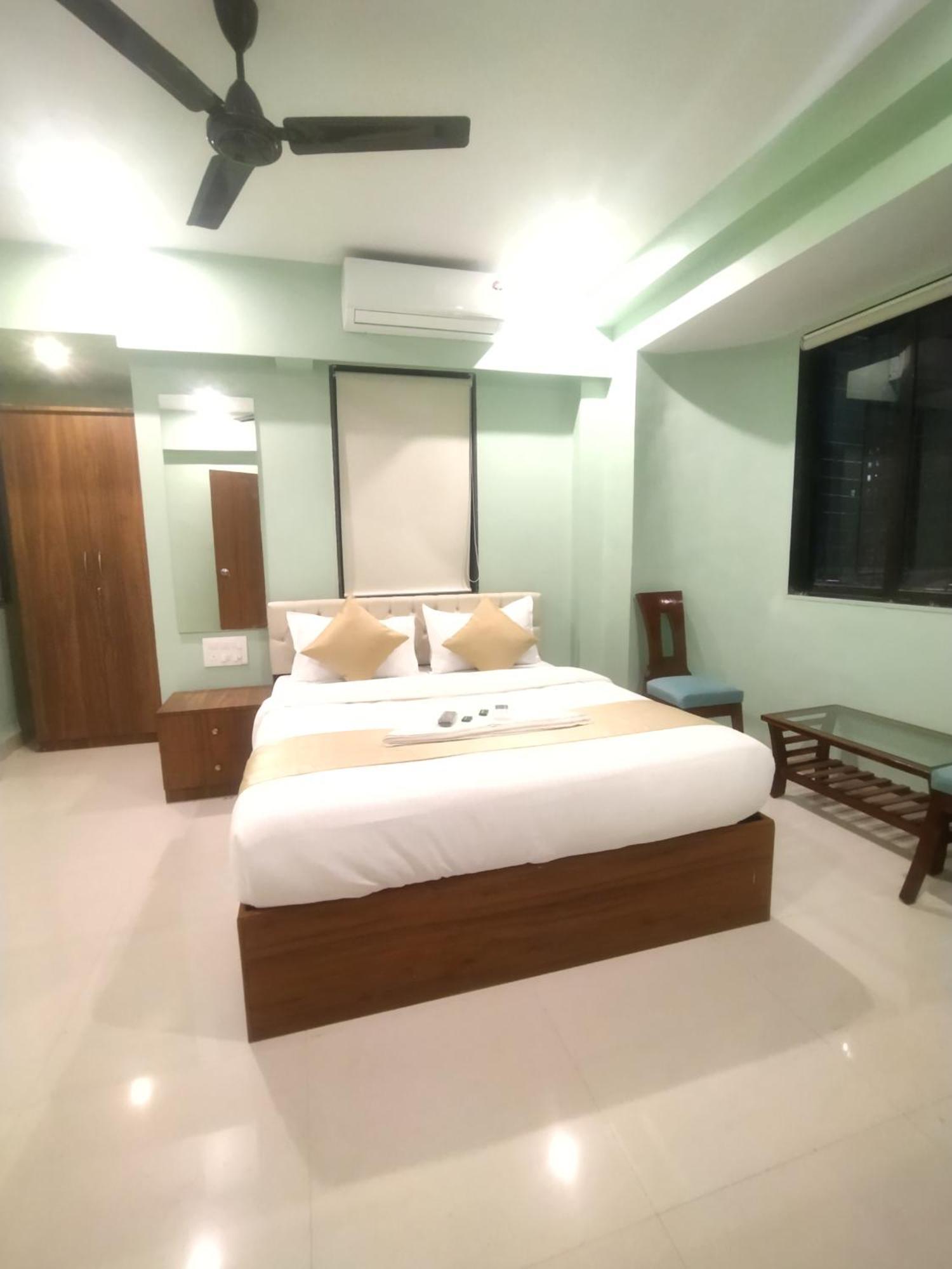Everest Stays Rooms And Dormitory Mumbai Ngoại thất bức ảnh