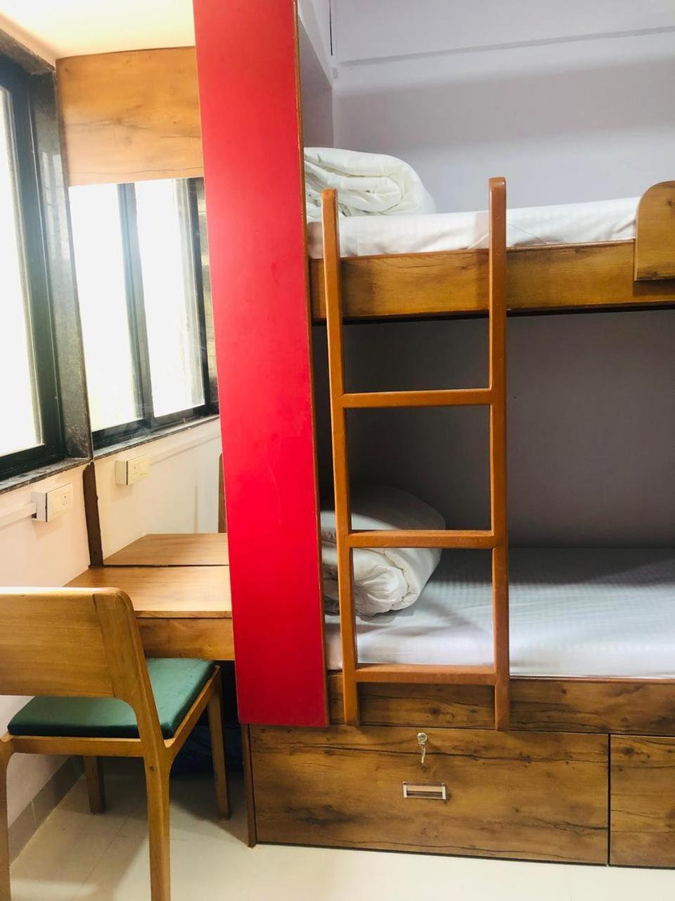 Everest Stays Rooms And Dormitory Mumbai Ngoại thất bức ảnh